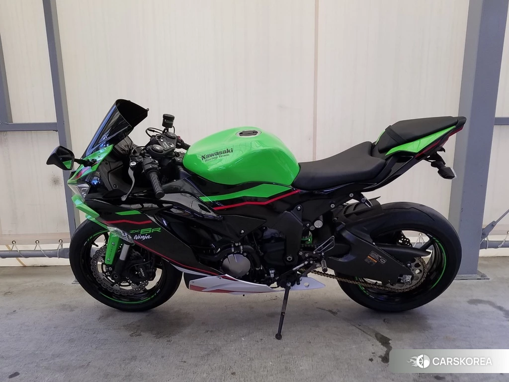 Проданный Kawasaki NINJA ZX-6R 2021 из Японии, фото 2