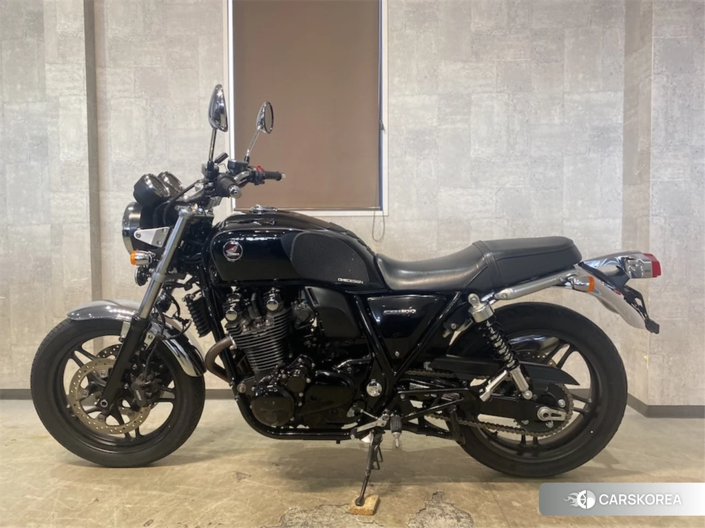 Проданный Honda CB1100 2013 из Японии, фото 2