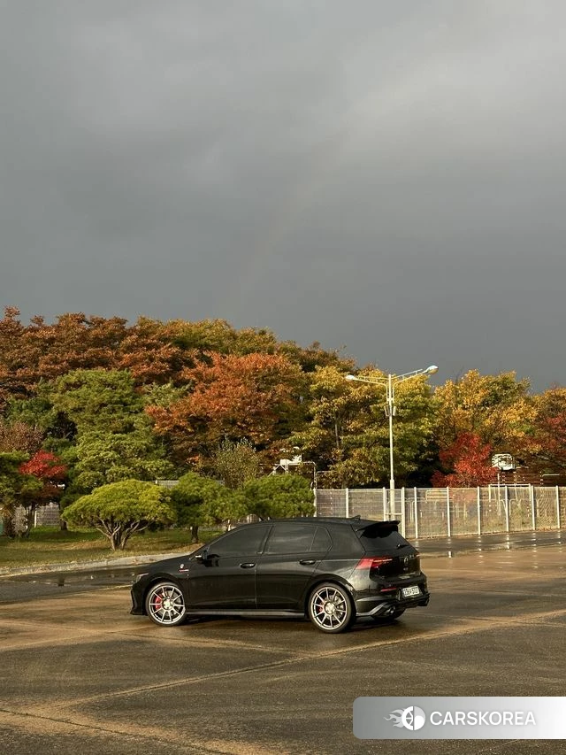 Volkswagen Golf 8th Generation 2024 Черный из Кореи, фото 2