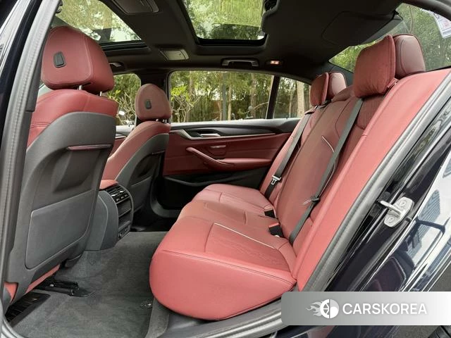 BMW 5 series PHEV id 4277257 из Китая 12
