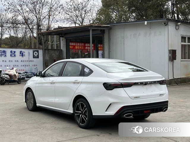 Geely Automobile Emgrand 2026 Белый из Китая, фото 2