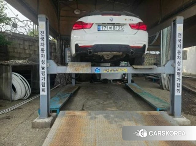 BMW 4 Series (F32) 2019 Белый из Кореи, фото 2