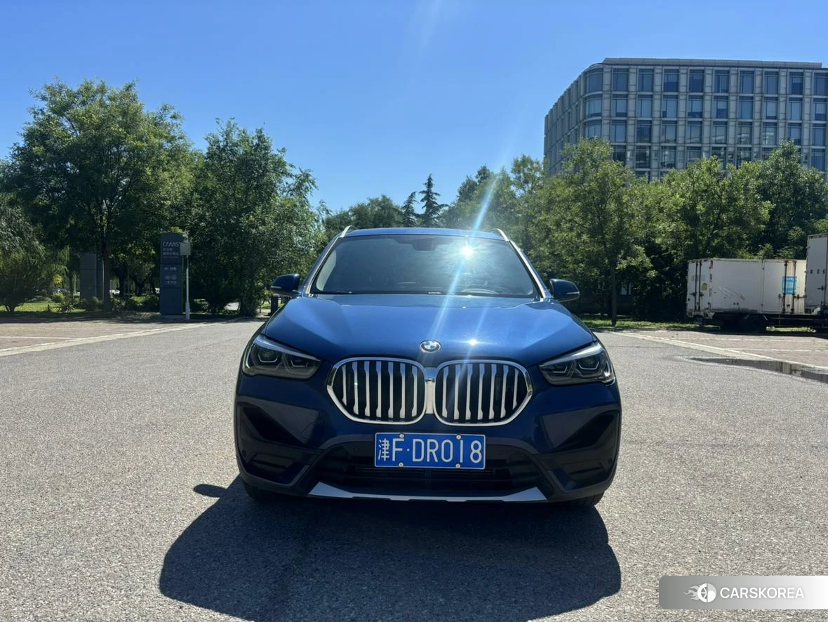 BMW X1 2021 Синий из Китая, фото 2
