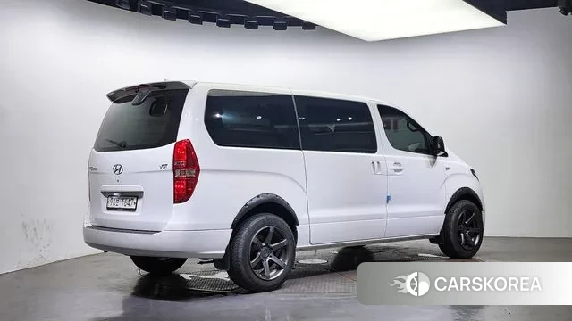 Hyundai The New Grand Starex id 2985459 из Кореи 12