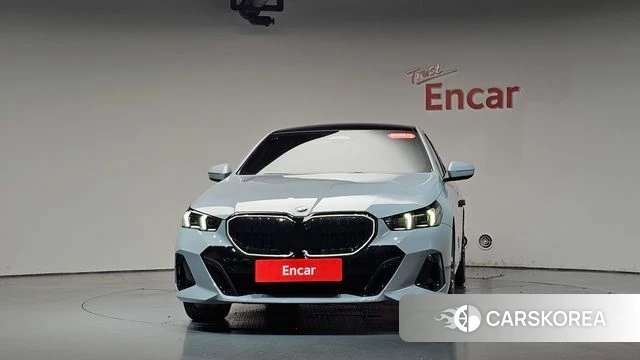 BMW 5 Series (G60) id 4710305 из Кореи 12