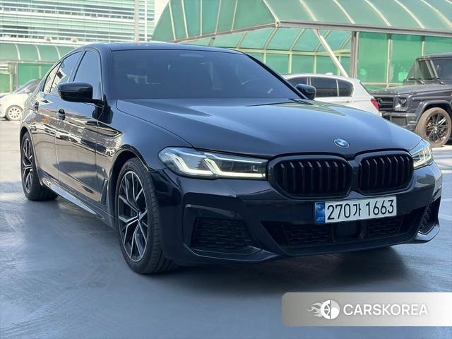 BMW 5 Series (G30) 2023 Черный из Кореи, фото 3
