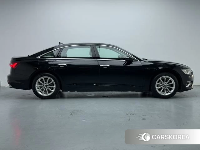 Audi A6L id 4301113 из Китая 12
