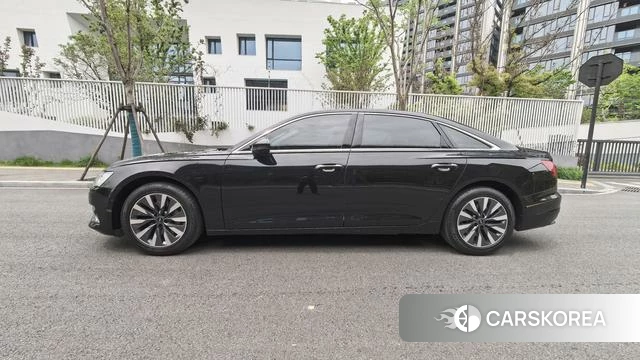 Audi A6L id 4275630 из Китая 8