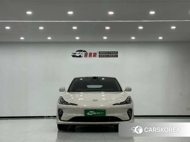 Zhiji Automobile Zhiji L6 2025 Шампань из Китая, фото 2