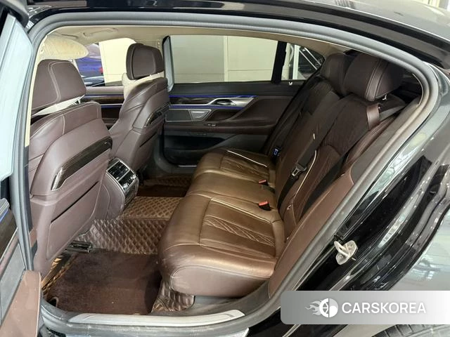 BMW 7 series 2022 Черный из Китая, фото 2