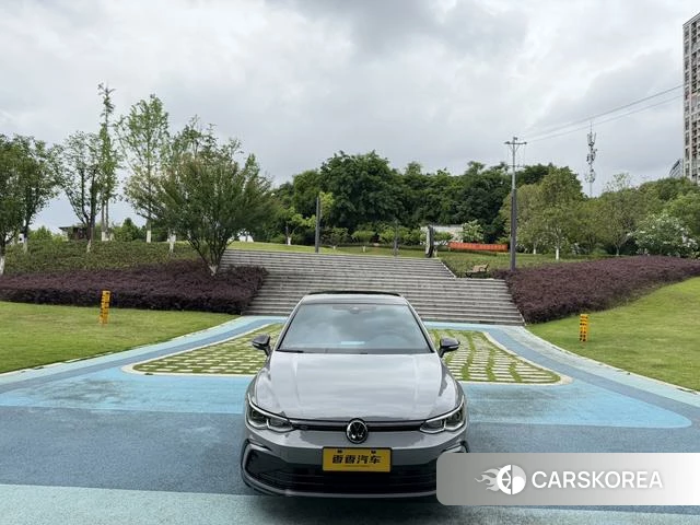 Volkswagen Golf 2022 Серебристо-серый из Китая, фото 6