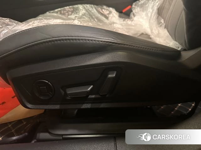 Audi A6L id 4353040 из Китая 12