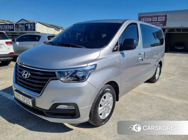 Hyundai The New Grand Starex id 3697871 из Кореи 10