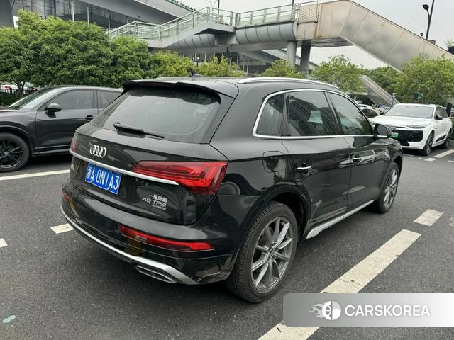 Audi Q5L 2022 Черный из Китая, фото 2