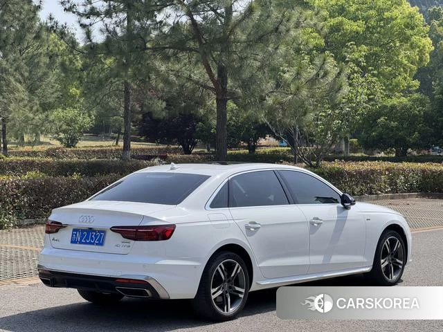 Audi A4L 2022 Белый из Китая, фото 3