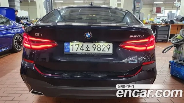 BMW 6 Series GT (G32) 2023 Черный из Кореи, фото 2