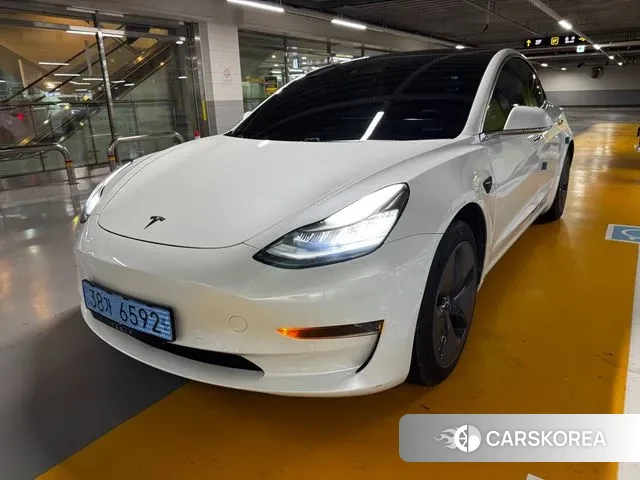 Tesla Model 3 2020 Белый из Кореи, фото 2