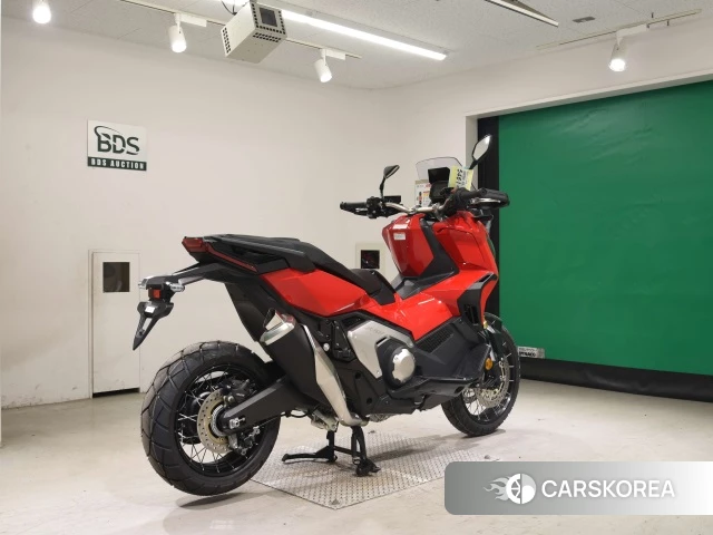 Проданный Honda X-ADV 750 2024 из Японии, фото 2