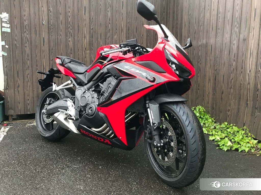 Проданный Honda CBR650R 2023 из Японии