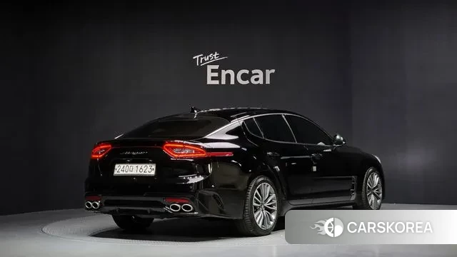 Kia Stinger id 3708912 из Кореи 12