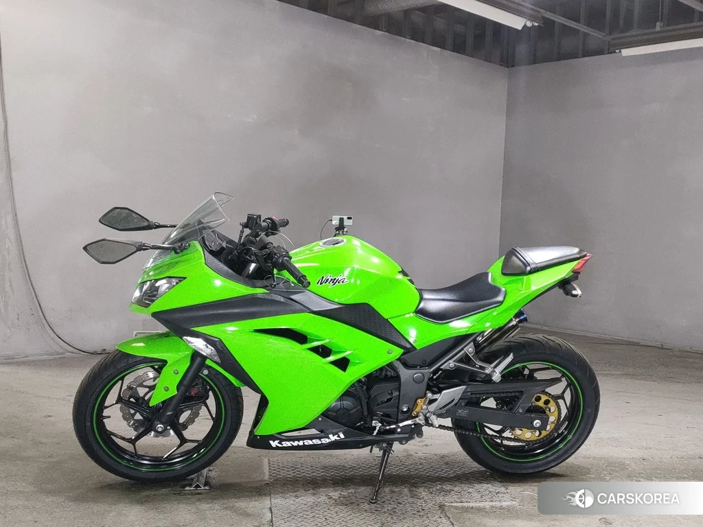 Проданный Kawasaki NINJA 250 2014 из Японии, фото 2