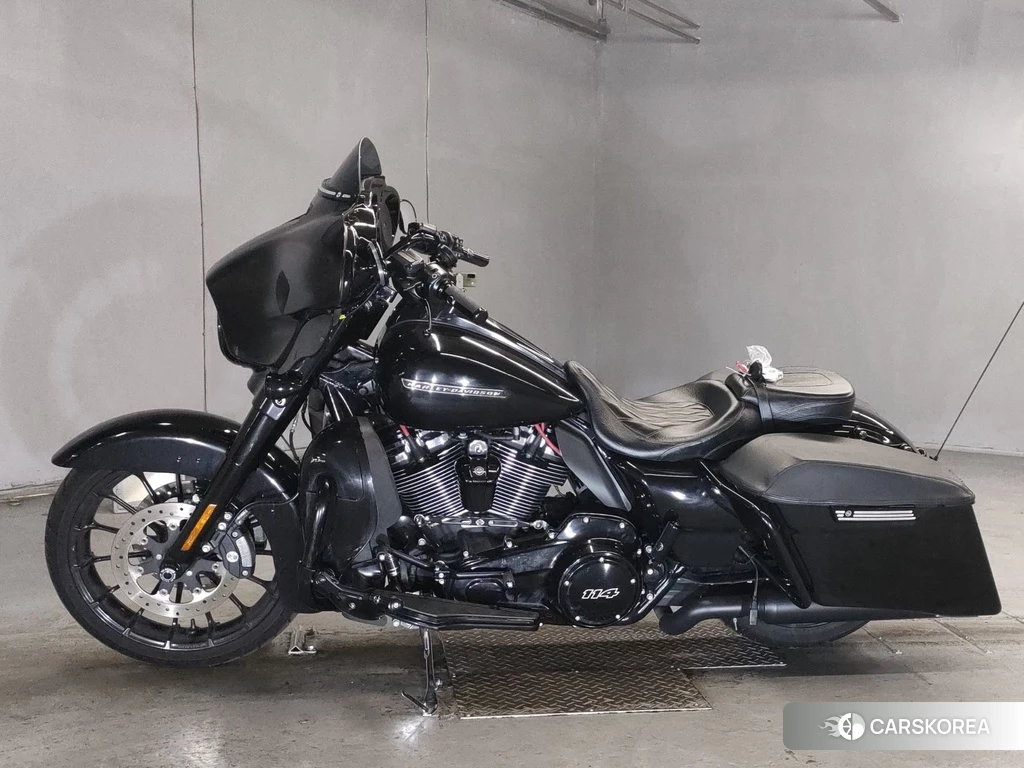 Проданный Harley-Davidson Street Glide FLHXS1870 2019 из Японии, фото 2
