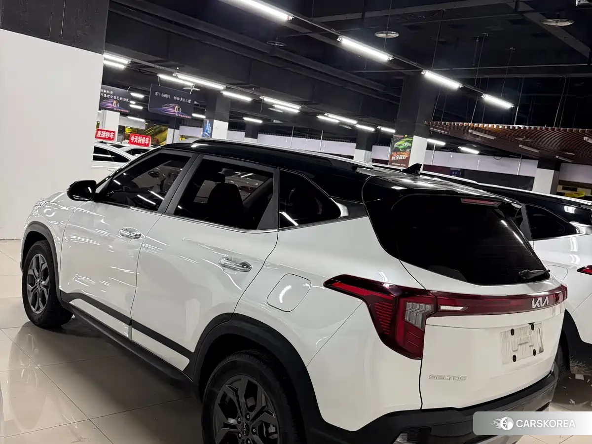 Kia Seltos 2024 Белый из Китая, фото 2