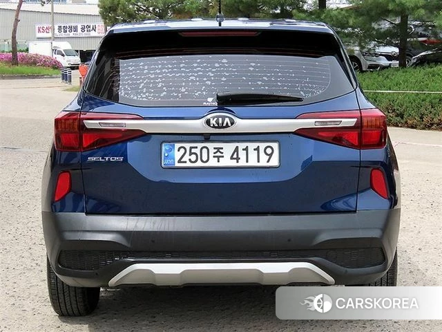 Kia Seltos id 4196396 из Кореи 10