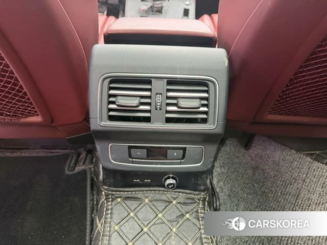 Audi Q5L id 4272828 из Китая 12