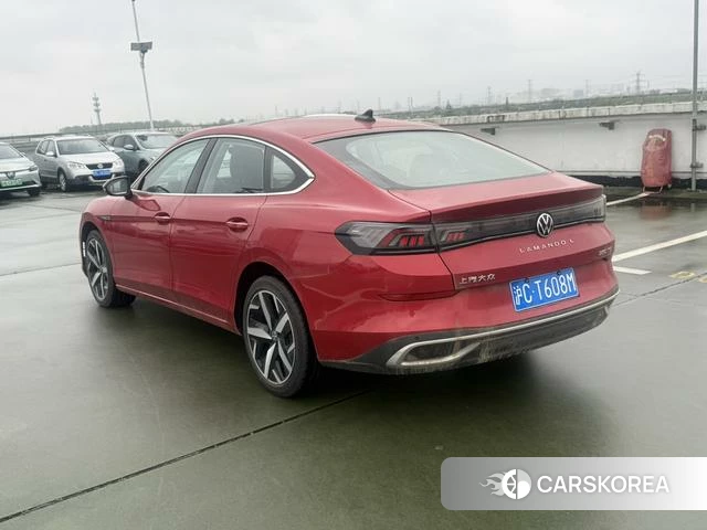 Volkswagen Lingdu 2026 Красный из Китая, фото 5