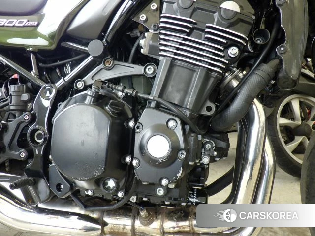 Engine photo