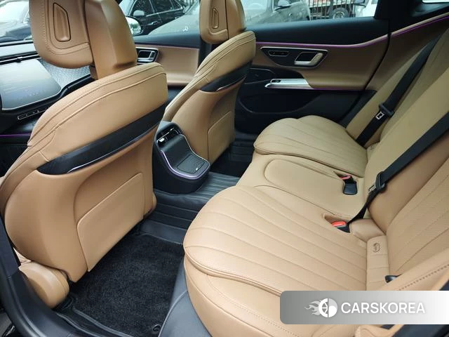 Mercedes-Benz E-class id 4366003 из Китая 12