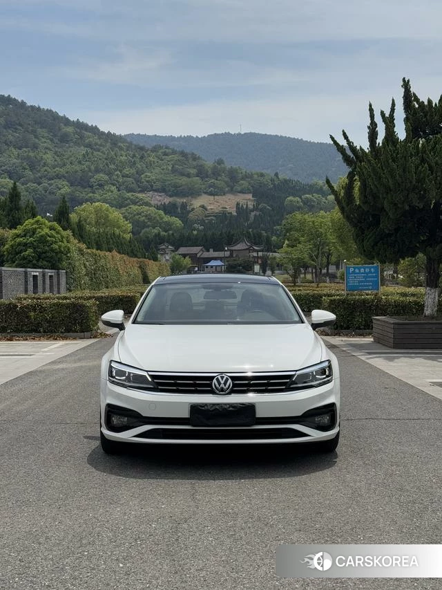Volkswagen Lingdu 2021 Белый из Китая, фото 2