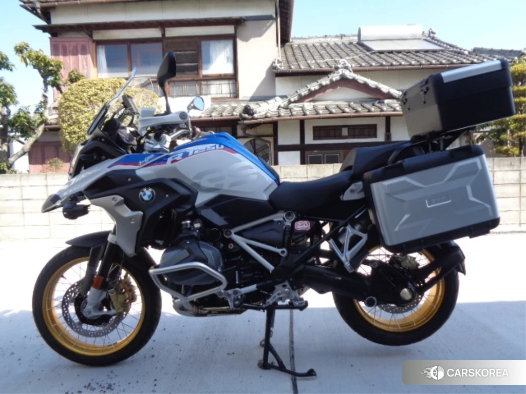 Проданный BMW R1250GS 2019 из Японии