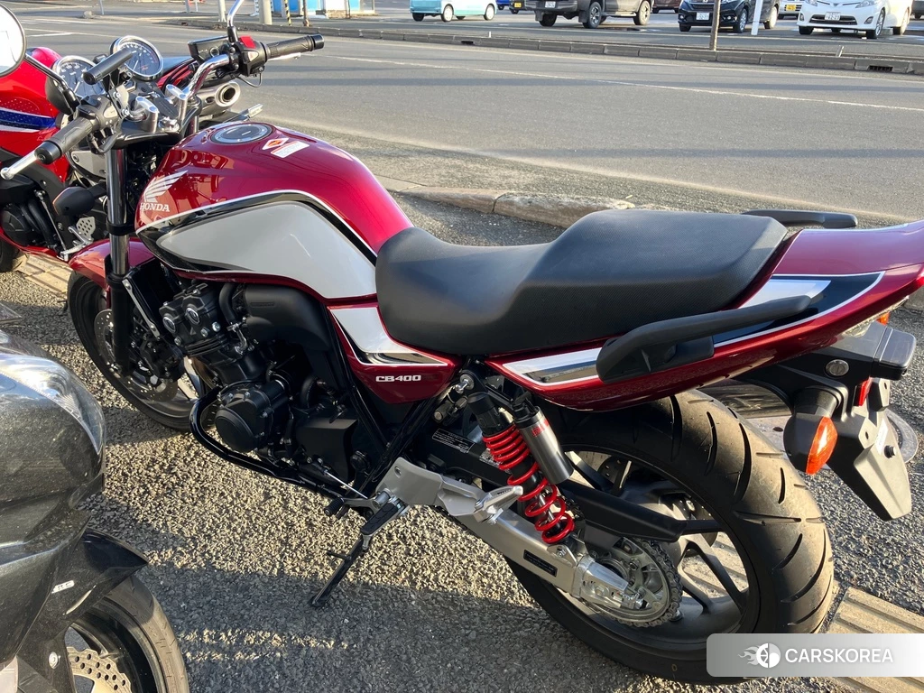 Проданный Honda CB400SF ABS 2023 из Японии, фото 2