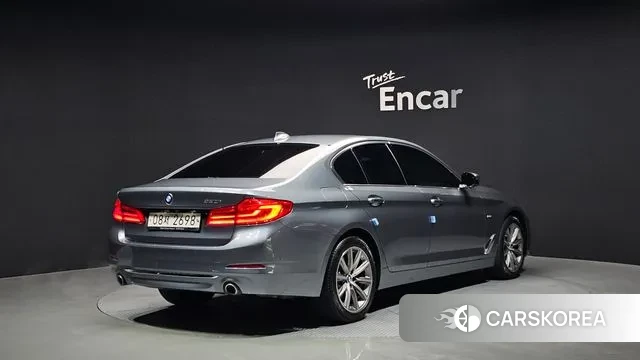 BMW 5 Series (G30) id 3742718 из Кореи 12