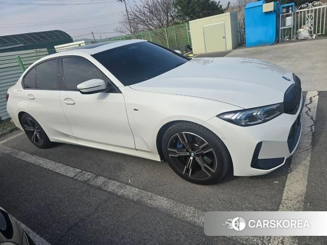 BMW 3 Series (G20) 2023 Белый из Кореи, фото 2