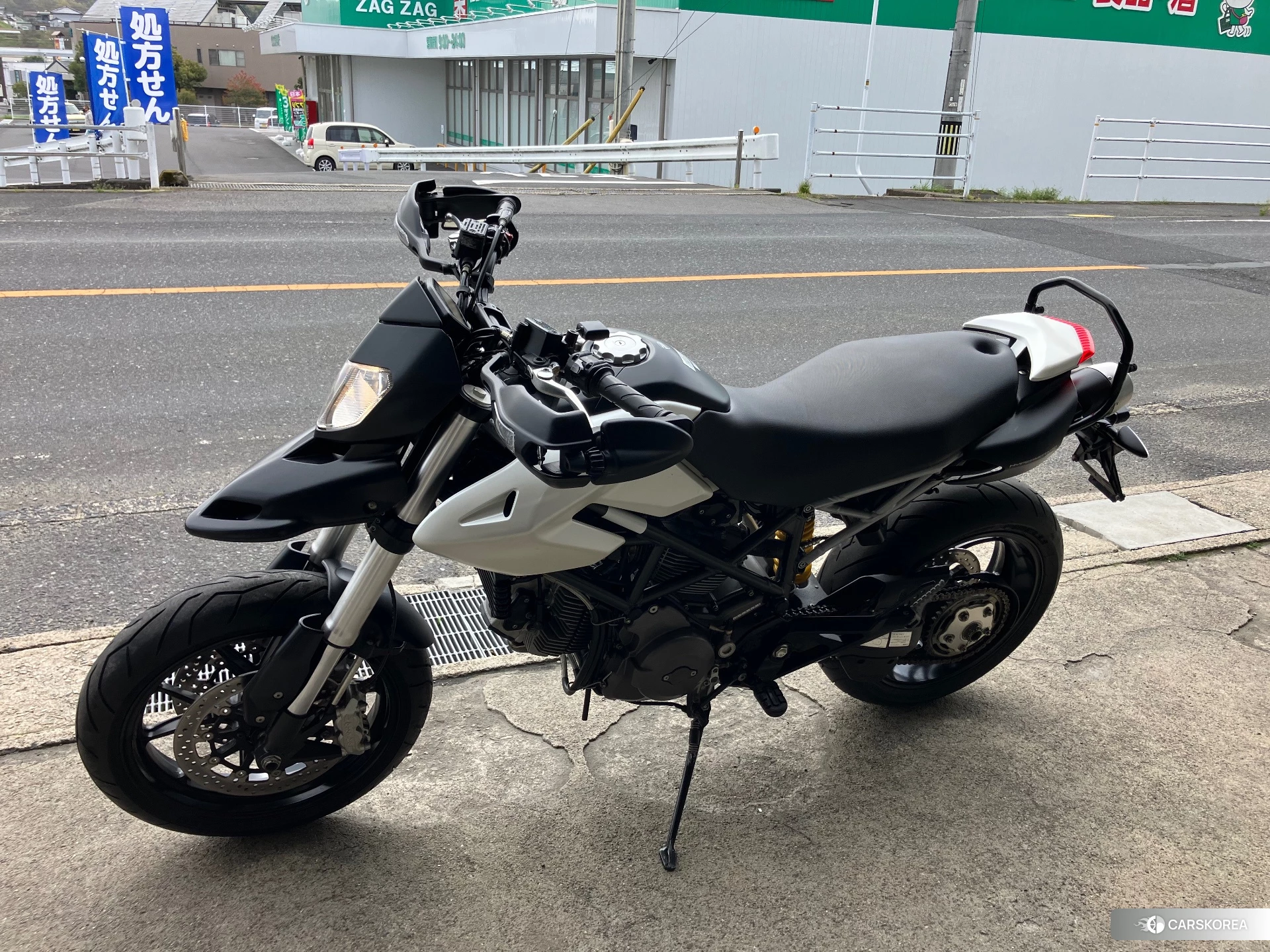 Ducati HYPERMOTARD 796 2010 из Японии, фото 4