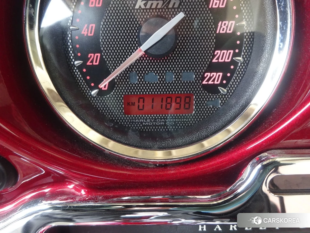 Проданный Harley-Davidson Street Glide FLHXSE1800 CVO 2012 из Японии