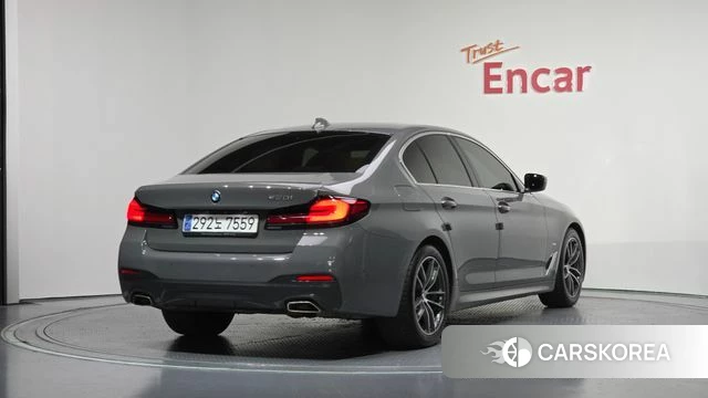 BMW 5 Series (G30) id 3871696 из Кореи 12