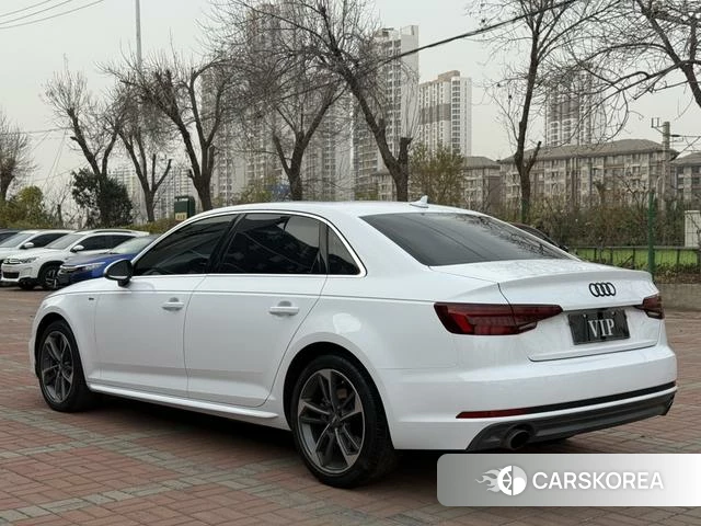 Audi A4L 2019 Белый из Китая, фото 2