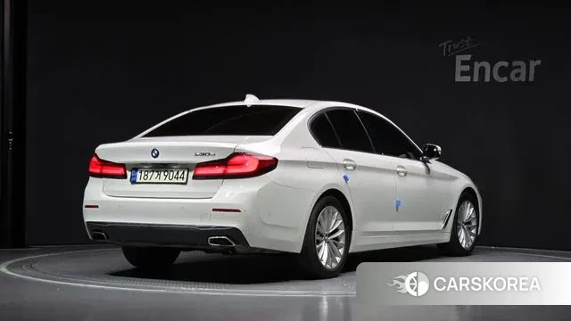 BMW 5 Series (G30) id 3054643 из Кореи 12