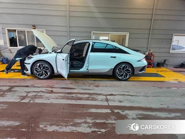 Hyundai Ionic 6 2022 Белый из Кореи, фото 2