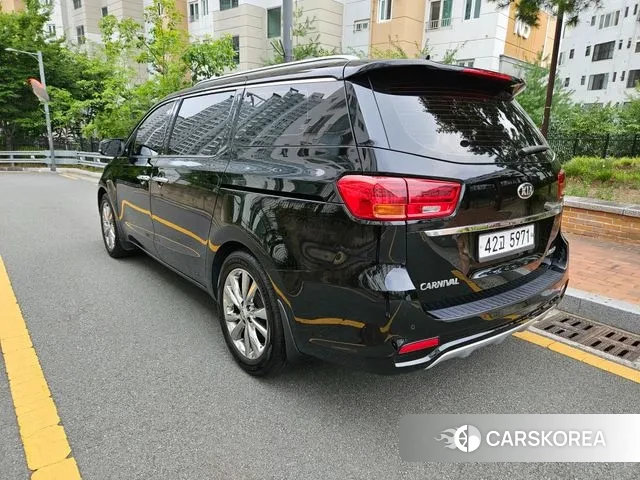 Kia The New Carnival id 2997787 из Кореи 12