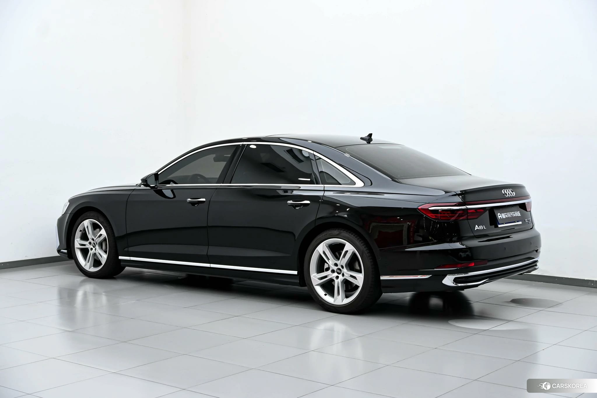 Audi A8 id 4420764 из Китая 12
