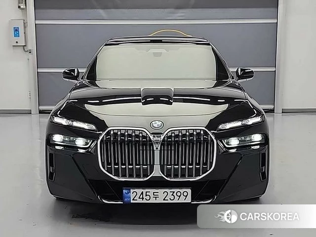 BMW 7 Series (G70) id 3877028 из Кореи 12