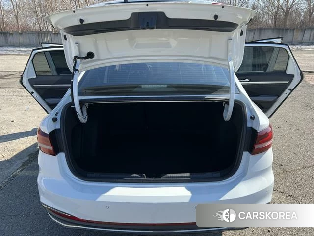 Volkswagen Lavida id 4290954 из Китая 12