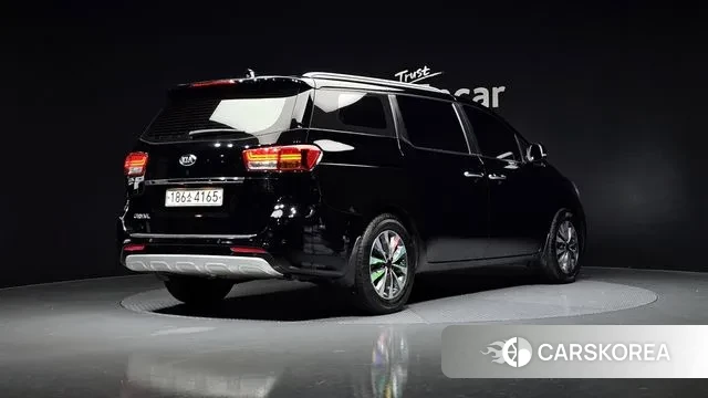 Kia All New Carnival id 3748684 из Кореи 12