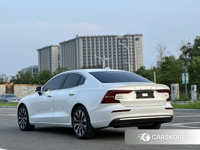 Volvo S60 id 4209983 из Китая 12