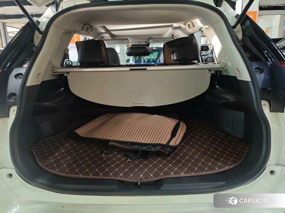 Nissan Qijun 2021 Белый из Китая, фото 2